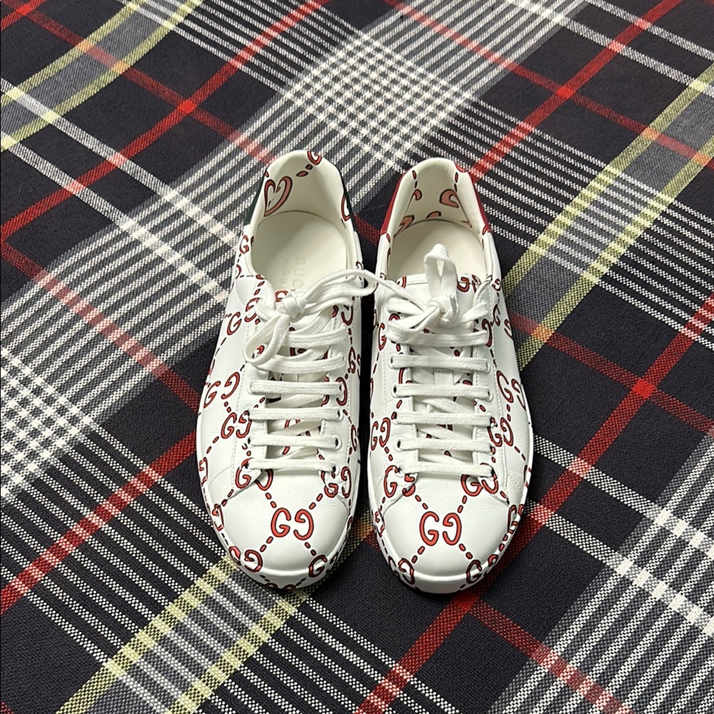 Gucci White and Red Sneakers